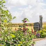 Op Oost Boutique & Restaurant Het Kook Atelier Hotel 5*