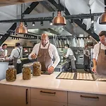 Op Oost Boutique & Restaurant Het Kook Atelier ホテル Oosterend
